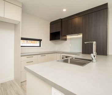 2/3 Elmira Avenue - Photo 2