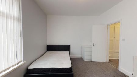 3 bedroom house share to rent - Photo 2