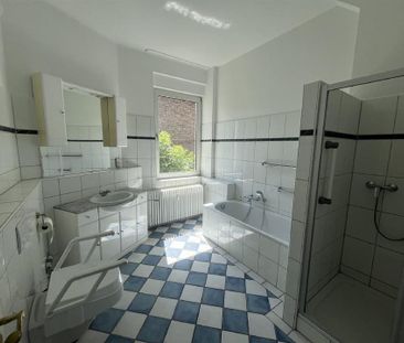 Elegante 3-Zimmer-Wohnung mit Charme in sanierter Altbauvilla - Foto 1