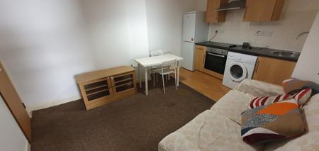 1 bedroom flat to rent - Photo 5