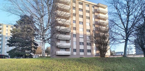 APPARTEMENTS 3.5 PIÈCES ENTIÈREMENT RÉNOVÉS, à FR - Photo 2