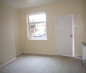 1 bedroom ground floor flat to rent - Photo 5