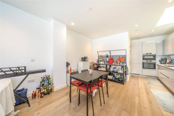 4 bedroom house to rent - Photo 1