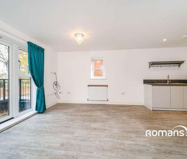 Brunswick Road, Deepcut, Camberley, Surrey, GU16 - Photo 2