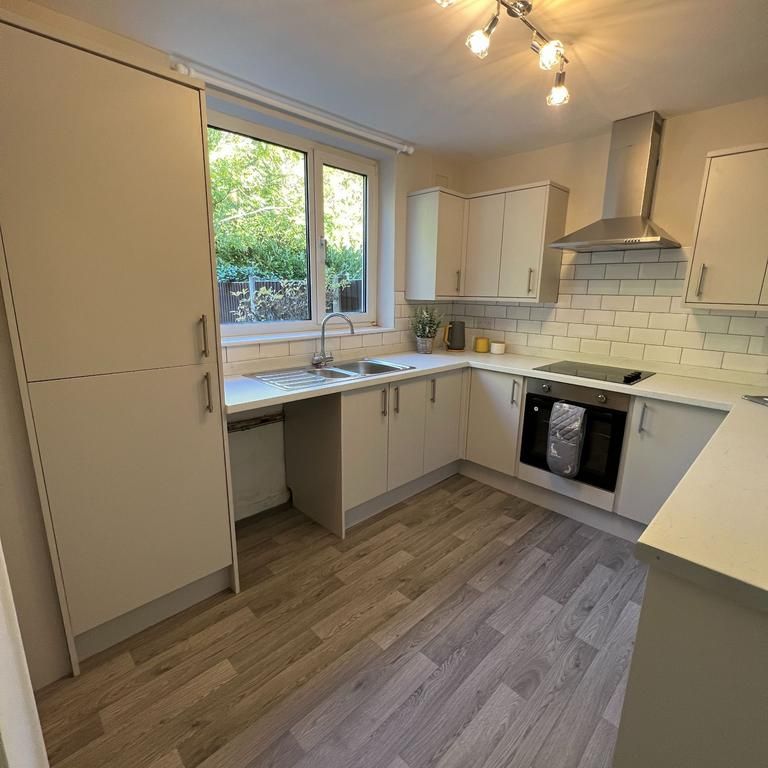 2 bedroom semi-detached house to rent - Photo 1