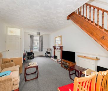 2 bedroom terraced house to rent - Photo 3
