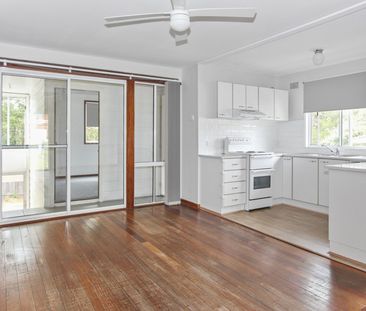 Rare 5-Bedroom Family Home - Photo 1