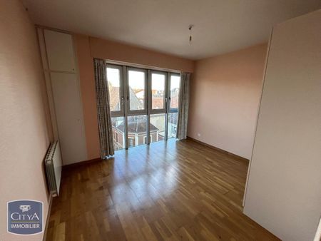 Location Appartement 4 pièces 102m² BEAUVAIS 60000 - Photo 2