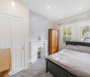 2 bedroom flat to rent - Photo 4