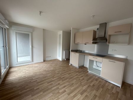 Location Appartement 2 pièces 43m² - Photo 3