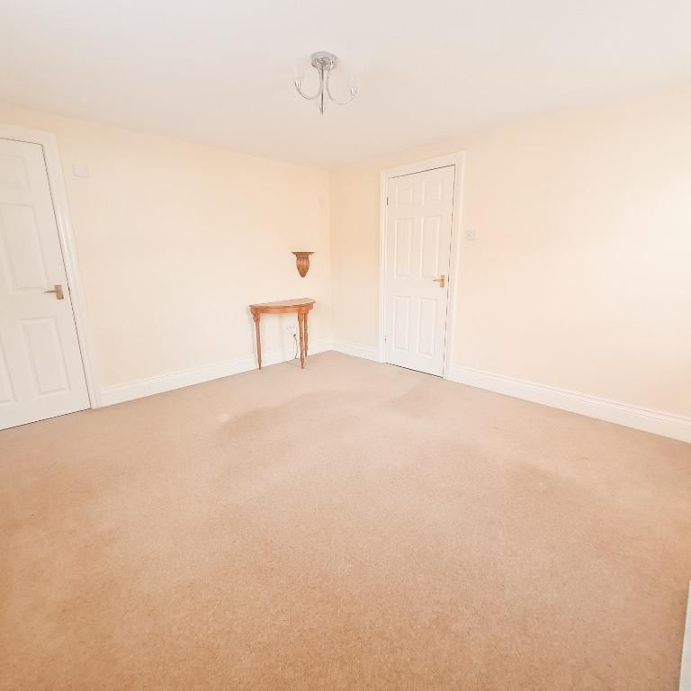 2 bedroom maisonette to rent - Photo 1
