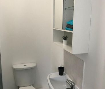 4 bedroom house to rent - Photo 1