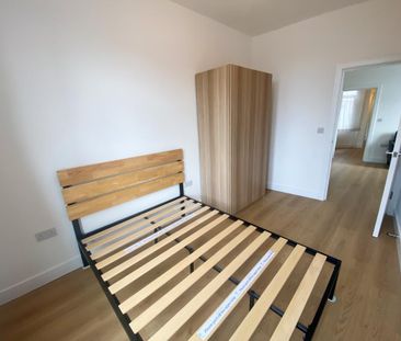 3 bedroom apartment to rent - Photo 5