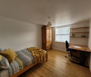 12 Bedrooms Available, 12 Bedroom House, 5 Willowbank Mews – Student Accommodation Coventry - Photo 1