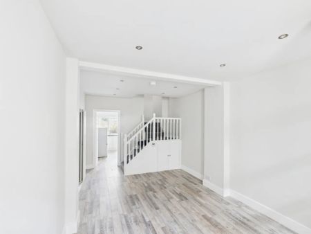 49 Spencer Street - Photo 2