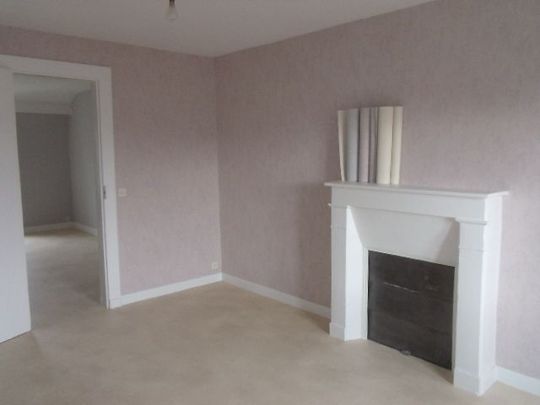 Location Appartement 2 pièces 52m² LA FERTE MACE 61600 - Photo 1