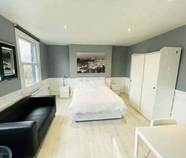 Studio to rent - Photo 2