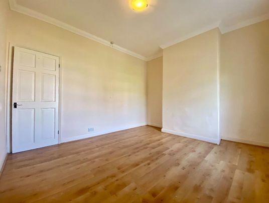 Brincliffe Hill, Sheffield, S11 - Photo 1