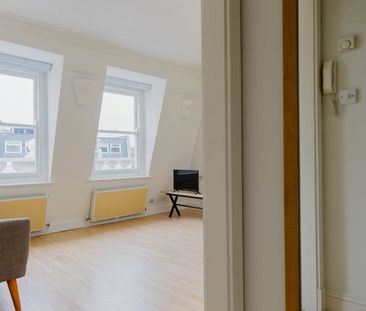 1 Bed Flat, Penywern Road, SW5 - Photo 5