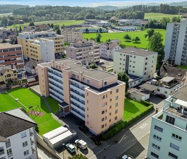 Zeitgemässe 3 Zimmer Wohnung in Zentrumsnähe von Niederuzwil - Photo 4