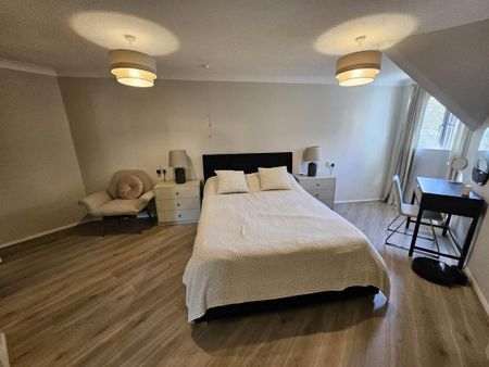 2 bedroom apartment to rent - Photo 4