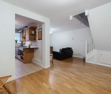 3 bedroom terraced house to rent - Photo 1