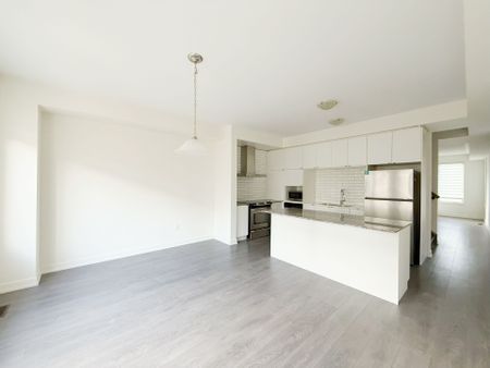 For Lease - 172 Squire Crescent, Oakville, Ontario - Photo 2