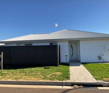 1a Broadway Drive - Photo 4