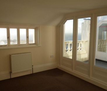 2 bedroom penthouse to rent - Photo 5