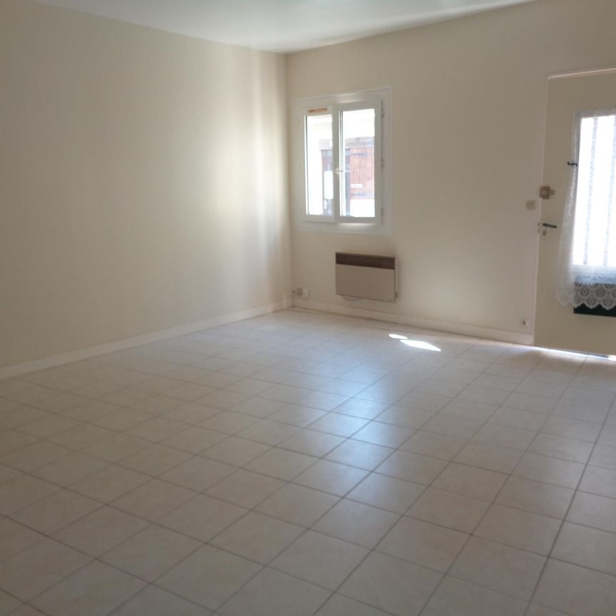 Location Appartement 1 pièce 39m² BRIVE LA GAILLARDE 19100 - Photo 1