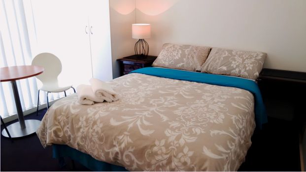 Studio with kichenette(Mini bar)-queen - Photo 1