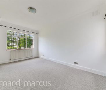 4 bedroom detached bungalow to rent - Photo 5