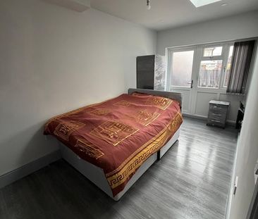 Room in a Shared House, Hurst Road, B67 - Photo 3