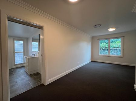 136 Old Hume Highway, Mittagong NSW 2575 - House For Rent | Domain - Photo 3