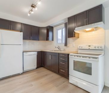 For Lease - 6272 Kindree Circle Unit# MAIN AND 2ND FLOOR, Mississau... - Photo 3