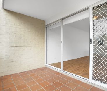 6/151 Ekibin Rd E, Tarragindi QLD 4121 - Apartment For Rent | Domain - Photo 2