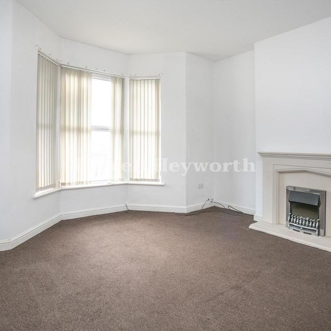 3 bedroom flat to rent - Photo 1