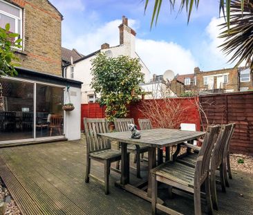 2 bedroom ground floor flat to rent - Photo 3