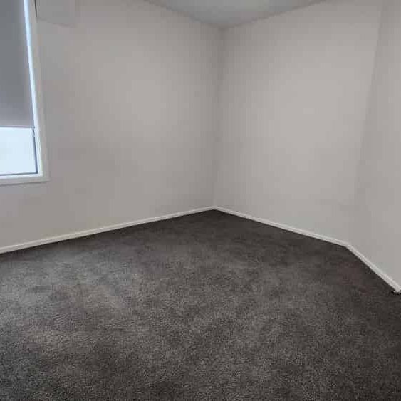 Prime Location - Photo 1