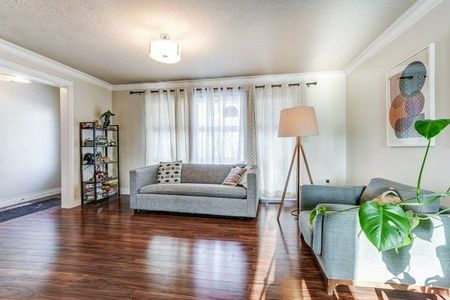 For Lease - 1980 Hartland Drive, Mississauga, Ontario - Photo 2