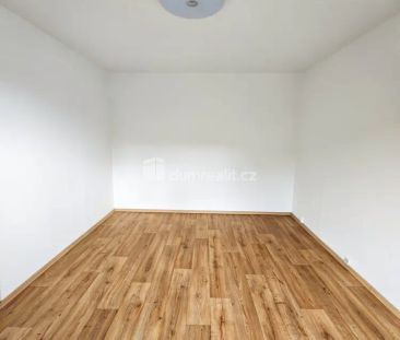 pronájem bytu 1+1, ul. Na Pěšině - Photo 2