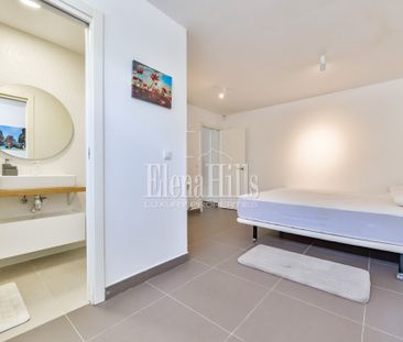 Stunning Luxury Villa for Rent - Photo 2