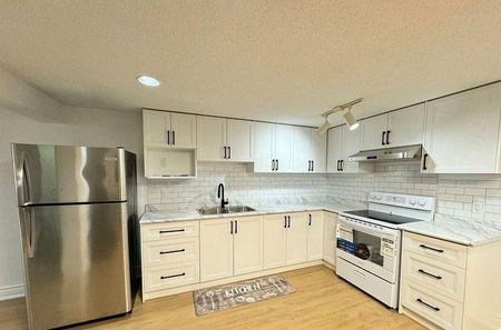 For Lease - 66 Senator Reesor's Drive, Markham, Ontario - Photo 4