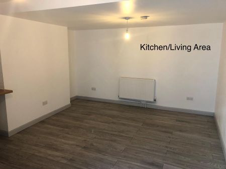2 bedroom flat to rent - Photo 3