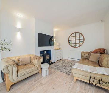 3 bedroom semi-detached house to rent - Photo 3