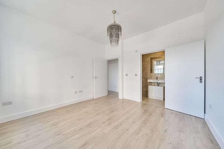 Ballards Lane, North Finchley, N12 - Photo 2