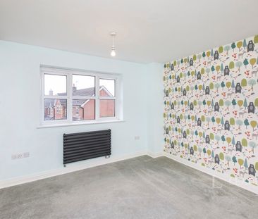 4 bedroom house to rent Haycroft Court, Littleover, Derby, Derbyshi... - Photo 4