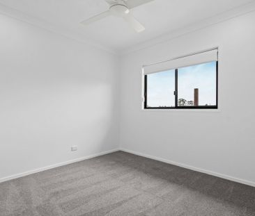 16 Redberry Crescent, Morayfield QLD, Belconnen - Photo 5