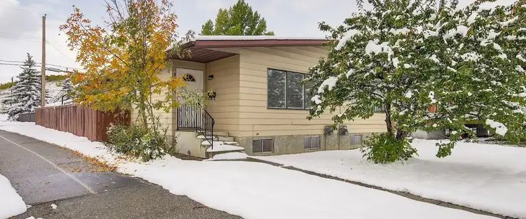 SUPER CLEAN, LIKE NEW HOME RECENTLY RENOVATED | 8503 34 Avenue Northwest, Calgary - Photo 1