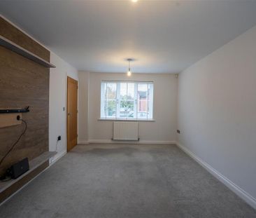 4 bedroom detached house to rent - Photo 1